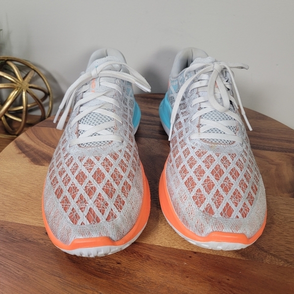 Under Armour UA W FLOW Velociti Wind 2 Multicolor Running Shoes Size 12 - Picture 4 of 17